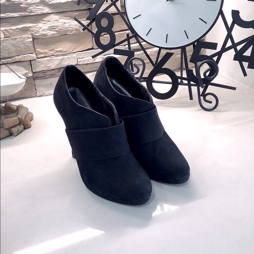Suede Heeled Booties - Picture 5 of 11